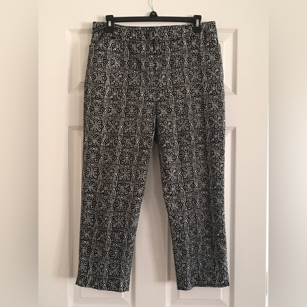 Jones New York Signature Capris Pants
